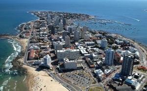 Imagem aérea da cidade de Punta del Este